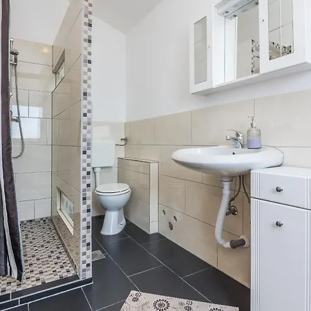 Apartment Apartment Katic Vir